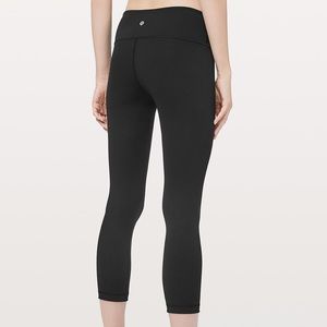 Lululemon Wunder Under Crops